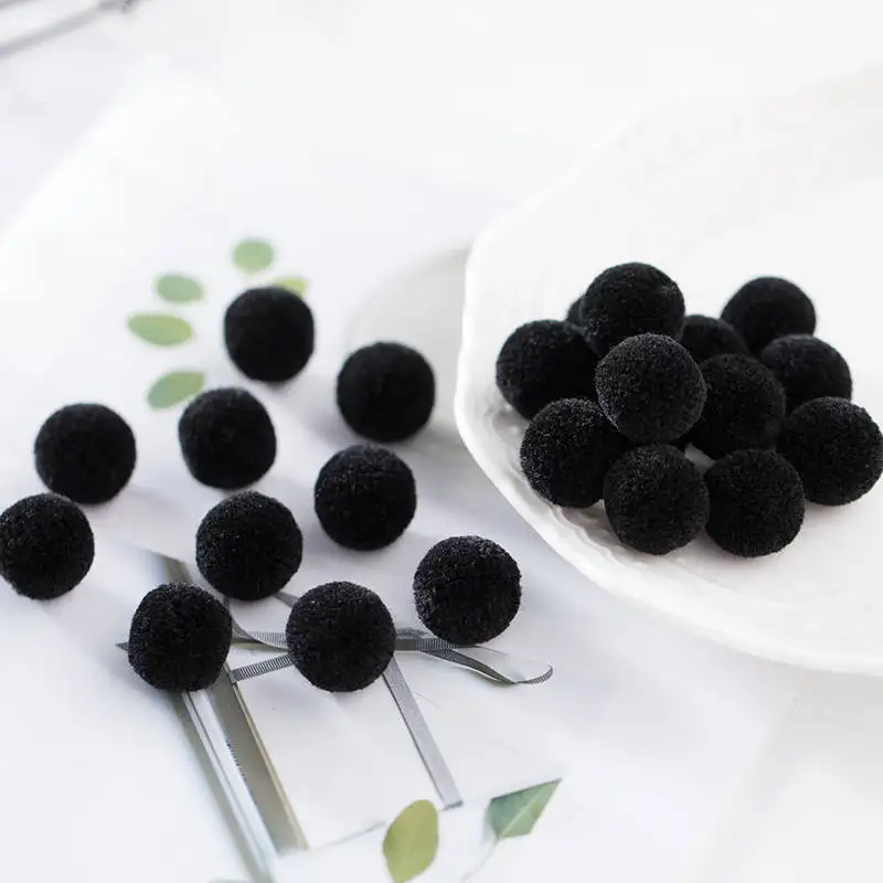 C04 Black Высокое качество 60 шт. 15 мм разноцветный помпон мех ремесло DIY мягкие помпоны свадебные украшения, шитье/клей на ткани аксессуары - Цвет: C04 Black