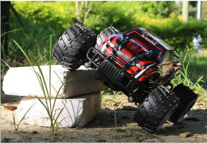 Лучший подарок для мальчиков 9504 Радиоуправляемый автомобиль 2 4G 1:16 20 км/ч