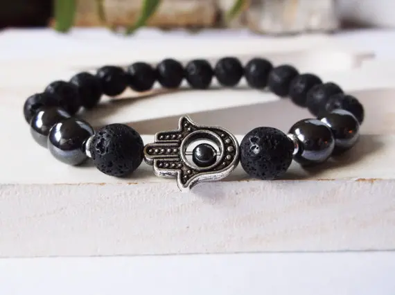 Браслет из гематита и лавовых камней. натурального камня. Духовная защита. mala для