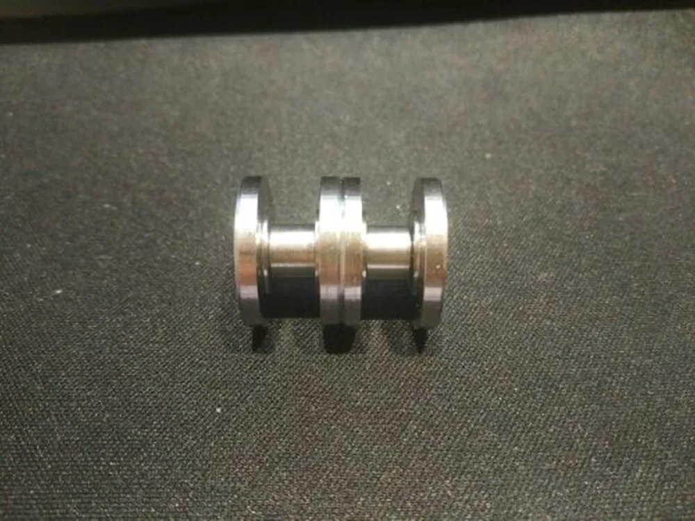 Цельнокроеные винты с крышкой подшипника высокого качества запорные для