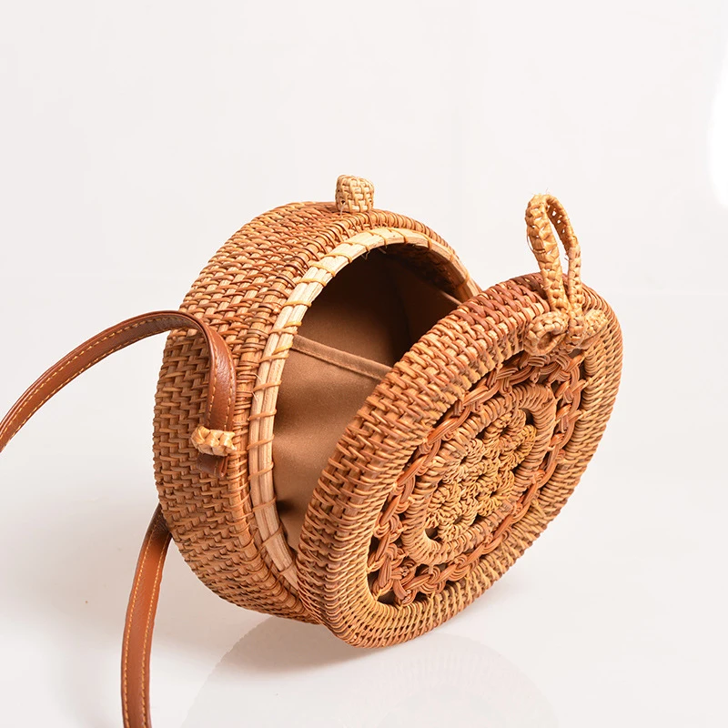 Маленькие круглые открытые женские сумки ручной работы на плечо в богемном стиле