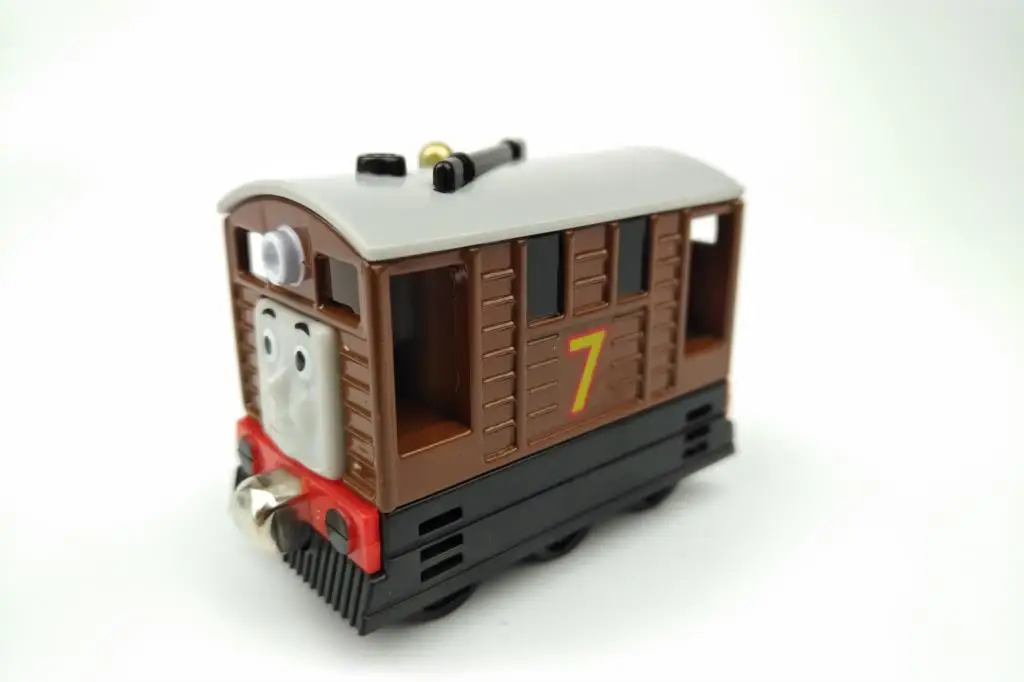 Toby 1: 64 Diecast Vihcle Railway Trian Toy набор моделей совместимых с tomass Brio Kids Toys для детей. |
