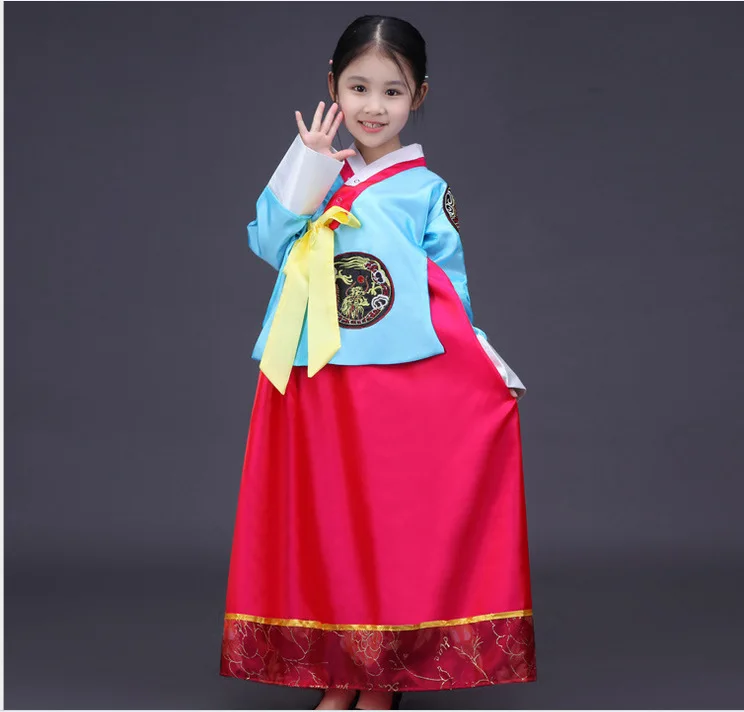 Embroidered Children's Korean princess dress Chinese minority costumes girls korea traditional hanbok stage performance |