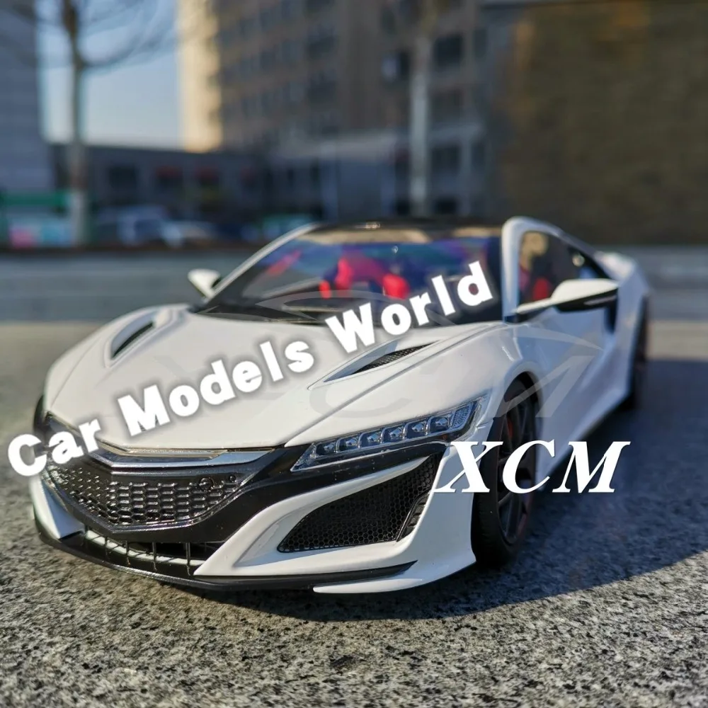Литая модель автомобиля для KengFai NSX LHD 1:18 (белый) + маленький подарок!|Наземный