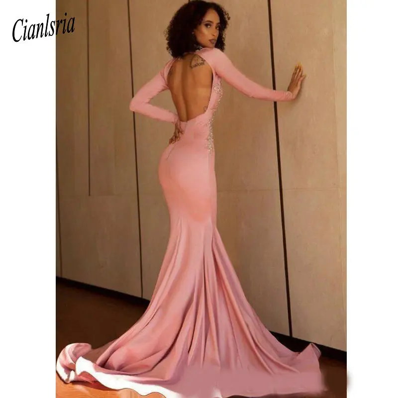 Женское вечернее платье с юбкой-годе розовое золотистой вышивкой аппликацией