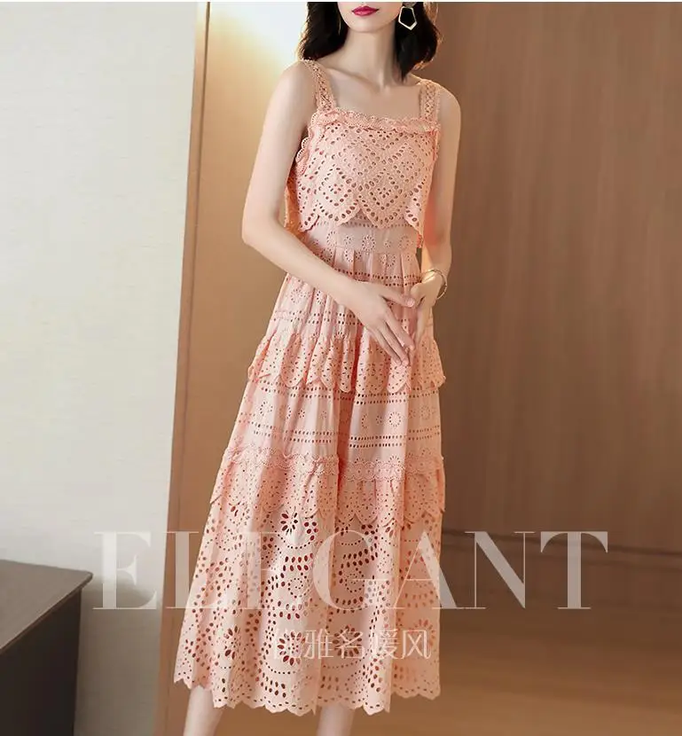 

The new 2019 summer cake dress is above the knee in length
