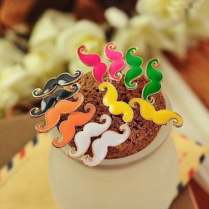 Женские серьги гвоздики в форме усов карамельных цветов с капельным маслом и