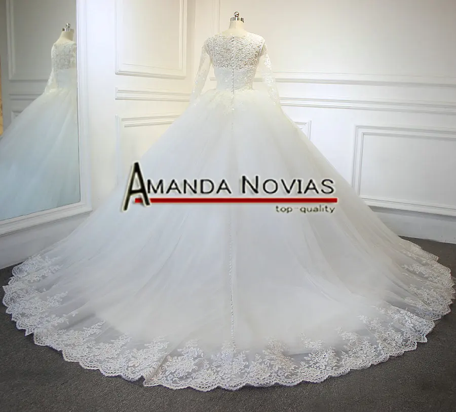 Свадебное платье с длинным рукавом Amanda Novias кружевное бальное длинными рукавами