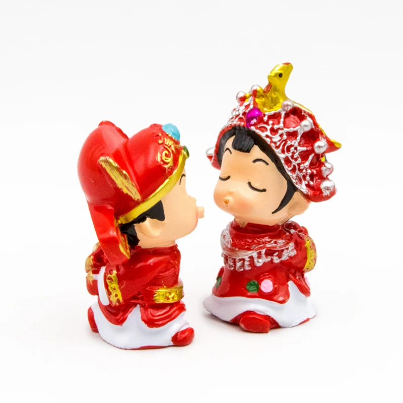 Chinese Style Bride and Groom Loving Resin Doll Red for Wedding Party Memorial Day Gift | Дом и сад