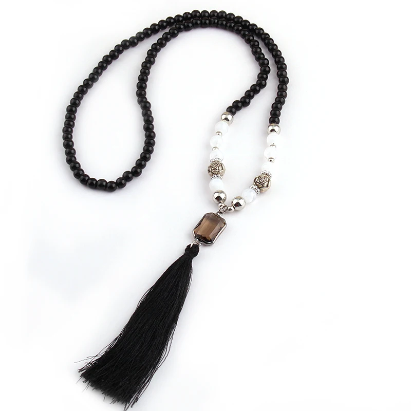 Модное длинное ожерелье с кисточкой из черных камней и звеньев розария|rosary