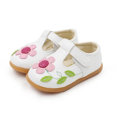 

Autumn new girls shallow mouth leather shoes Korean girls baby soft anti-skid toddler shoes flowers round head children's shoes