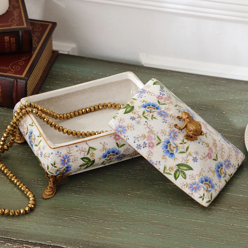 

Ceramic and copper jewelry box jewelry box containing luxury European Ceramic fashion wedding candy box ornaments