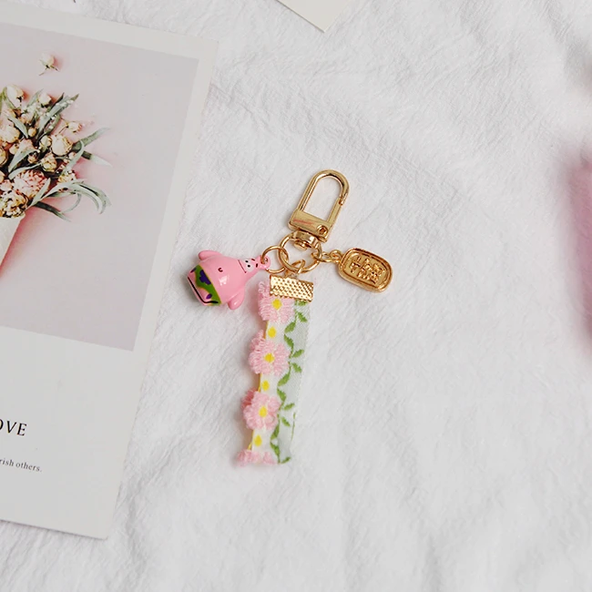 1 шт. брелок для ключей Omamori sweet с клубничным бантом цепочкой колокольчиком