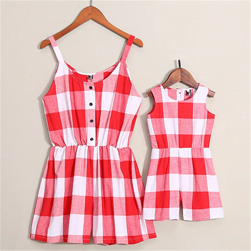 Одежда для мамы и дочери подвешенные красные клетчатые брюки родителей детей