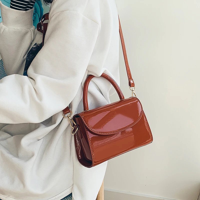 Маленькая женская сумочка 2019 Новая модная простая ручная лаковая кожа с одной