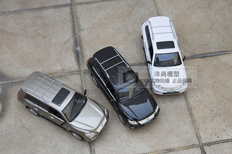 Корпус кузова автомобиля HUIQUAN 1:14 Lexus LX570 с имитацией пульта дистанционного