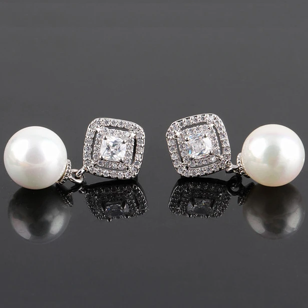 Серьги из серебра 925 пробы с цирконом и жемчугом