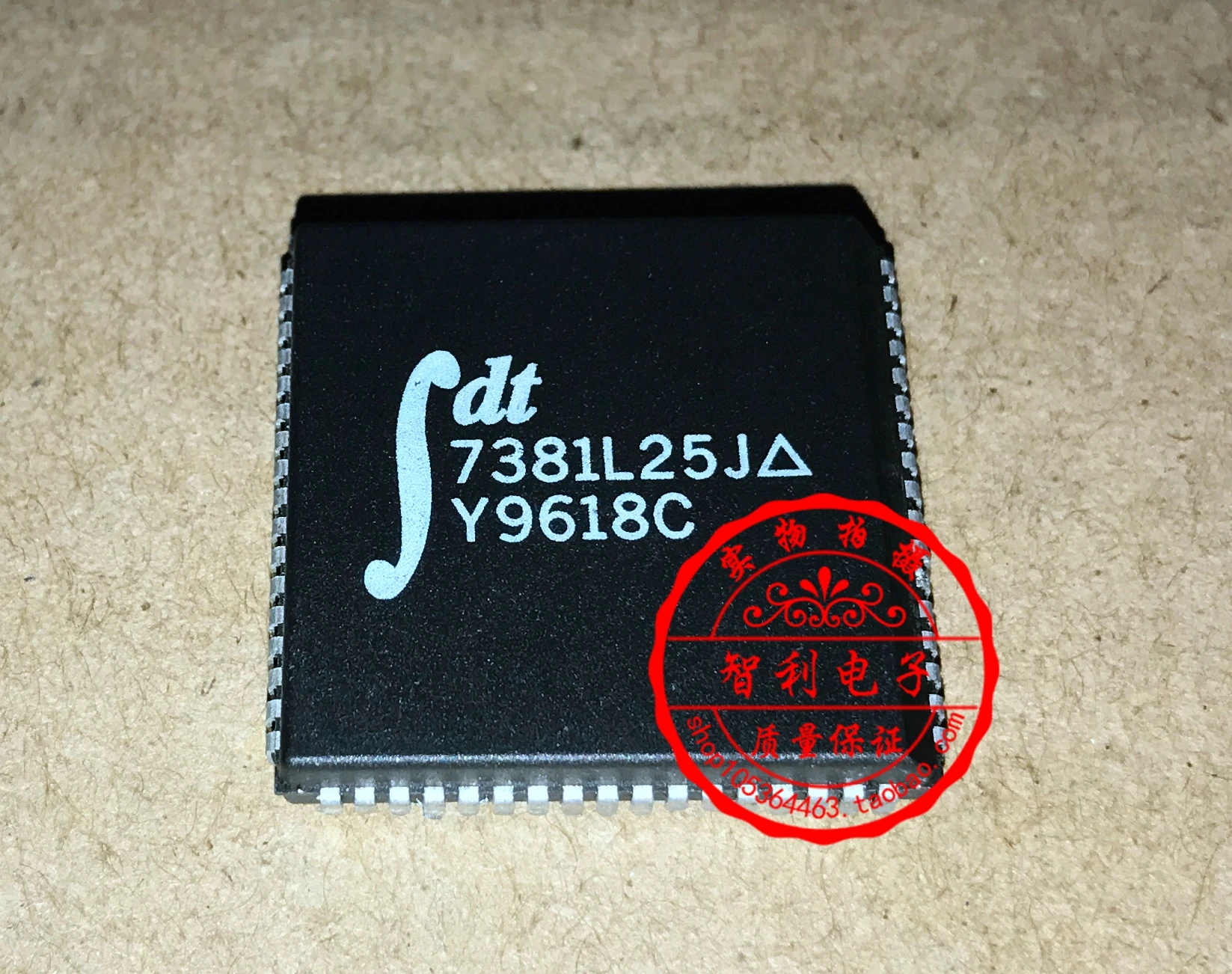 

Бесплатная доставка IDT7381L25J IDT7381L20J IDT7381L30J IDT7381L40J IC chip PLCC