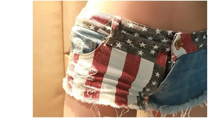 Новинка 2017 Брендовые женские джинсовые шорты летние мини с принтом