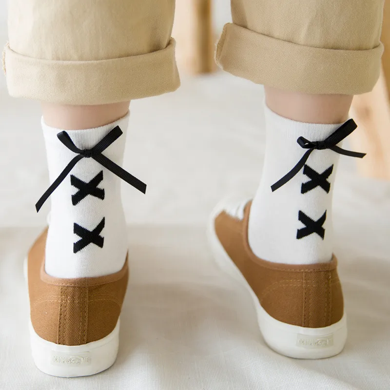 Japan Style Bandage Bow Women Cotton Skateboard Socks Funny Customized Hipster Creative Solid Casual Female Sox | Женская одежда