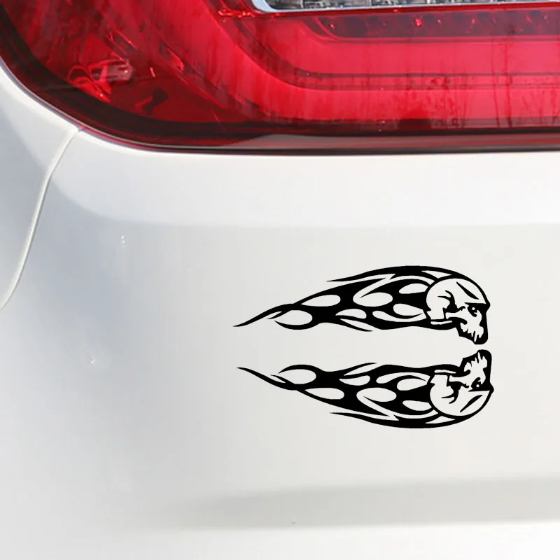 QYPF 17.8CM*11.1CM Interesting Lovely The Flame Skull Graphic Car Sticker Black/Silver Vinyl Decoration S9-2128 | Автомобили и