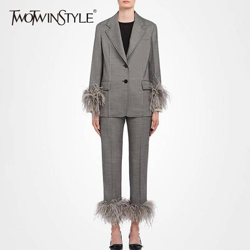 TWOTWINSTYLE перо Блейзер комплект из двух предметов женские лоскутное Flare рукавом
