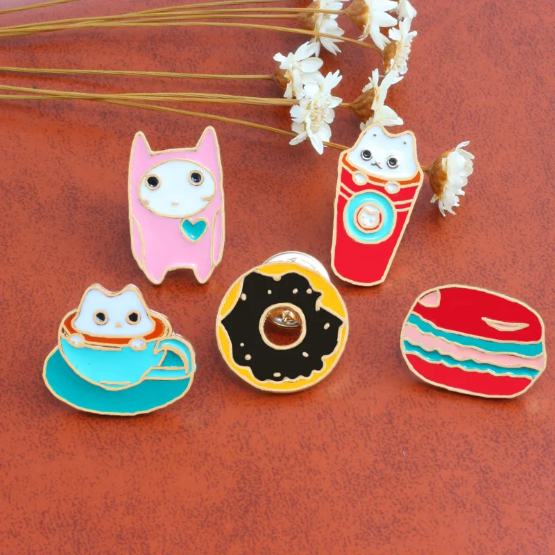 Креативная эмалированная булавка в мультяшном стиле с изображением милой кошки