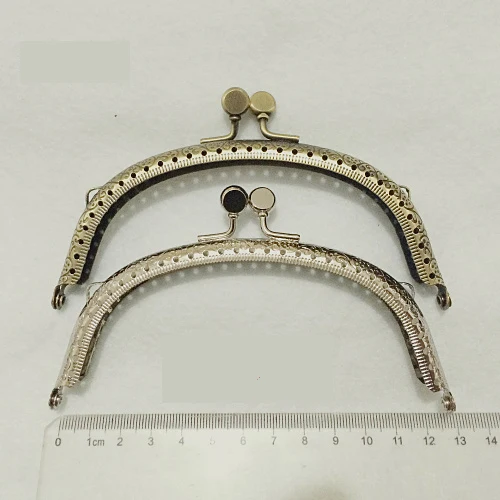 Женская сумка для монет 12 5 см винтажный кошелек в металлической оправе с резным