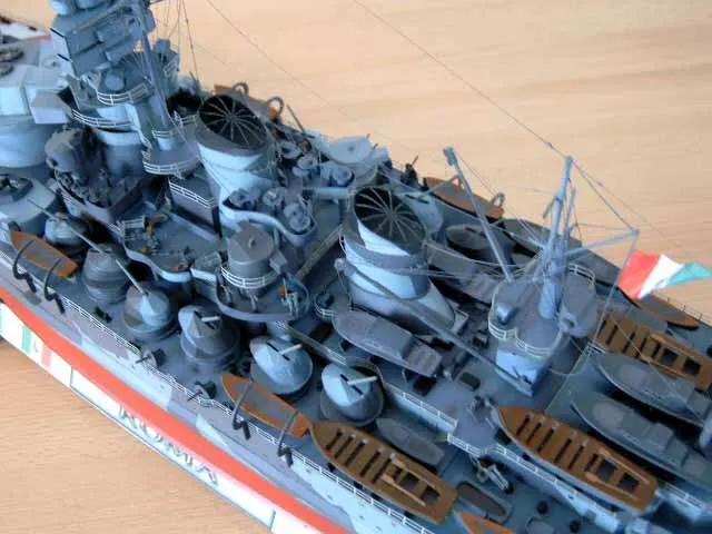 Высококачественный набор 3D бумажных моделей итальянского военного линзера |