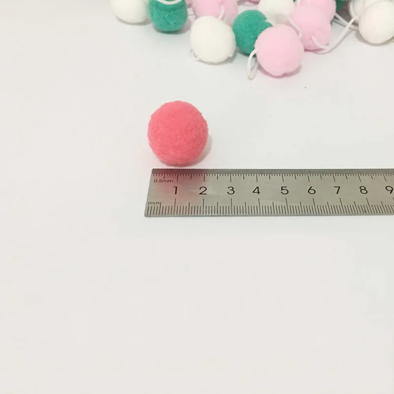 Шерстяные войлочные шары ручной работы 30 шт. 2 см Декор стен детской комнаты