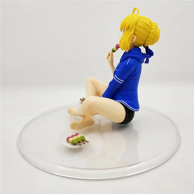 14 см японская Сексуальная Аниме Фигурка Fate saber eating ver Сидящая фигурка