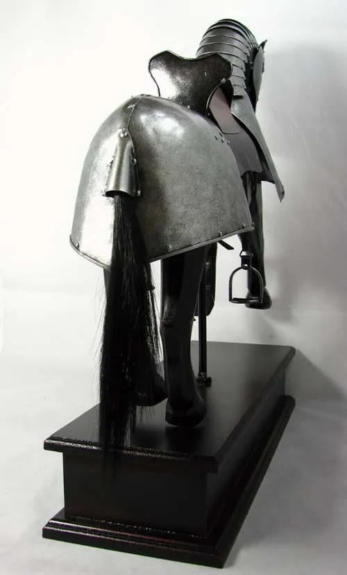 

Medieval European / ancient Rome cavalry horses / retro style bars study room office desktop decoration
