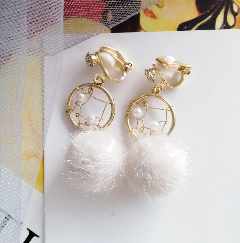 white clip earring Теплая зимняя искусственная шапка с меховым помпоном серьги-клипсы без пирсинга круглые поплавок сетка ажурная клипса для уха серьги без прокола отверстие - Окраска металла: white clip earring