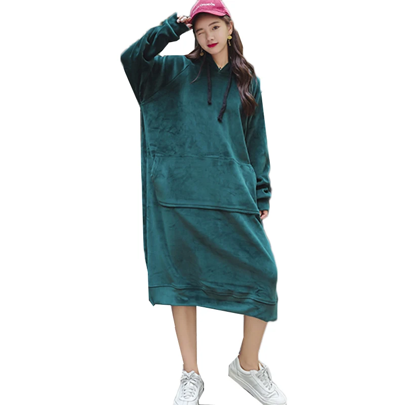 Женское бархатное платье с капюшоном плотное золотистое длинным рукавом и