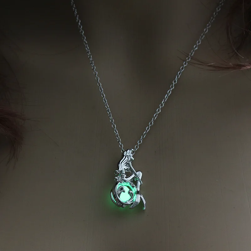 ERLUER Pretty Русалка светящееся ожерелье с кулоном для женщин бусы светятся в темноте