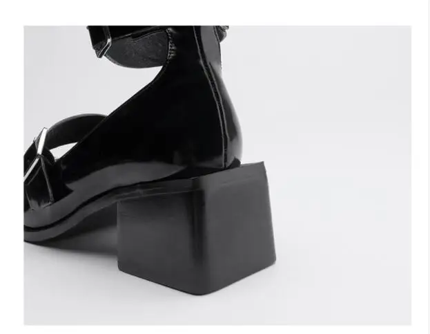 Сандалии женские из лакированной кожи босоножки с квадратным открытым носком