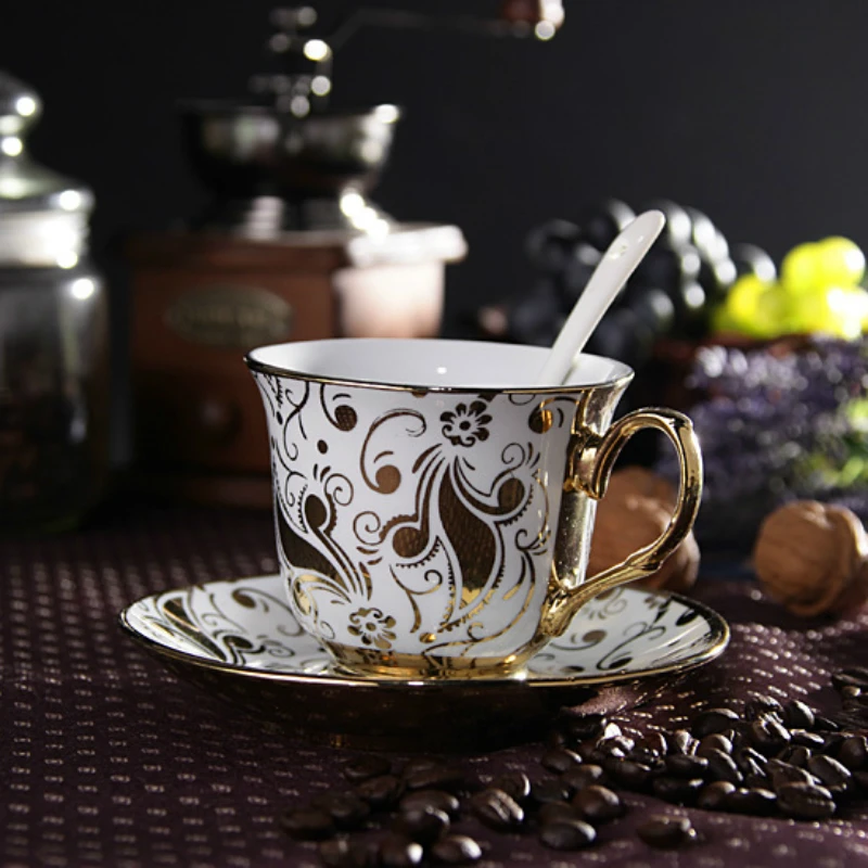Элегантные кофейные чашки и блюдца в скандинавском стиле набор золотых чашек