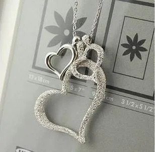 Женское Ожерелье с кулоном в виде сердца серебряное ожерелье 3 сердечками для