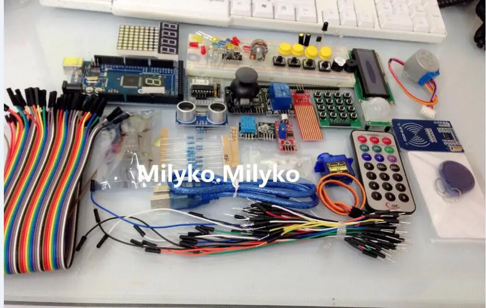 Бесплатная Доставка Мега 2560 r3 starter kit двигатель servo RFID ультразвуковой диапазон