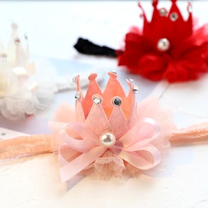 Бутик 12 шт. модные милые кружевные цветочные 3D тиары мягкие повязки для волос однотонные блестящие короны с драгоценными камнями головные повязки принцесса головной убор