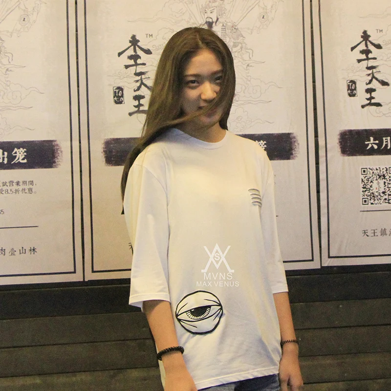 Летняя футболка женская хлопковая комфортная светящаяся со светодиодной