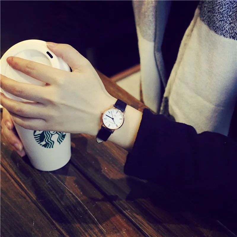 Модные простые женские часы старинные натуральная кожа кварцевые наручные