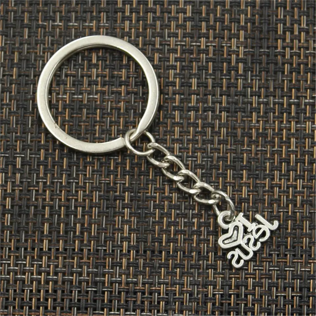 

New Fashion Men 30mm Keychain DIY Metal Holder Chain Vintage I Love Jesus 15x13mm Silver Color Pendant Car Keychain Gift