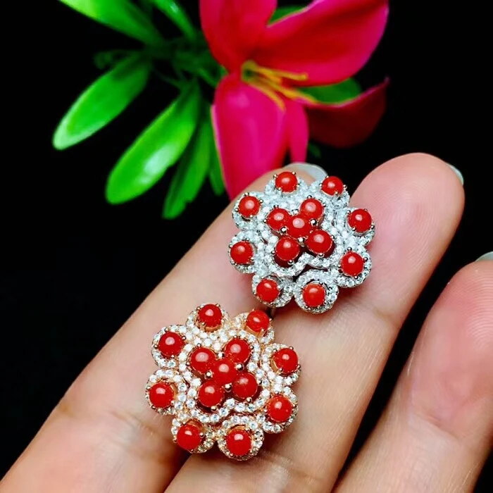 KJJEAXCMY Fine Jewelry 925 Pure Silver Inlaid Natural Red Coral Female Ring Jewelry Triangular Micro Insert