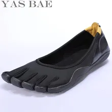 Yas Bae Hot Sale China Brand Design Rubber with Five Fingers Outdoor Slip Resistant Breathable Light weight Shoe for Men