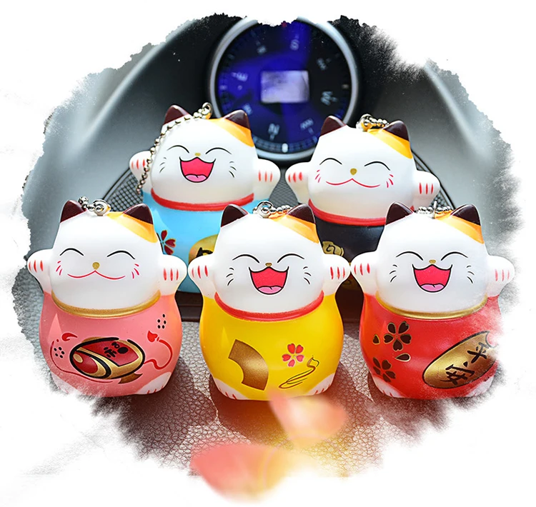 Мультфильм манэки-нэко \ Lucky Cat жира Plutus кошка помпон помпоны брелок для женщин