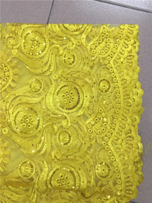 

The latest 2016 high quality African French lace fabric with sequins embroidery water soluble gauze royal white lace fabric