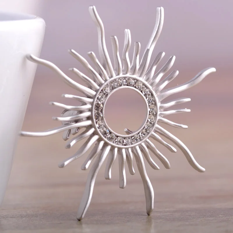 Марка Кристалл Золотое Солнце Формы Броши Для Женщин Femme Булавки Шарф Клип