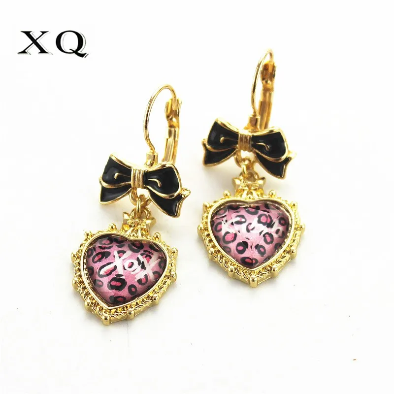 XQ Свадебные аксессуары в виде леопардовых сердец ко Дню Св серьги гвоздики