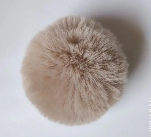 Faux fur (Polyester Натуральный большой настоящий Пушистый Лисий помпон, Зимние Теплые Меховые помпоны для вязаных шапок, шапка бини со съемными застежками - Цвет: Faux fur (Polyester